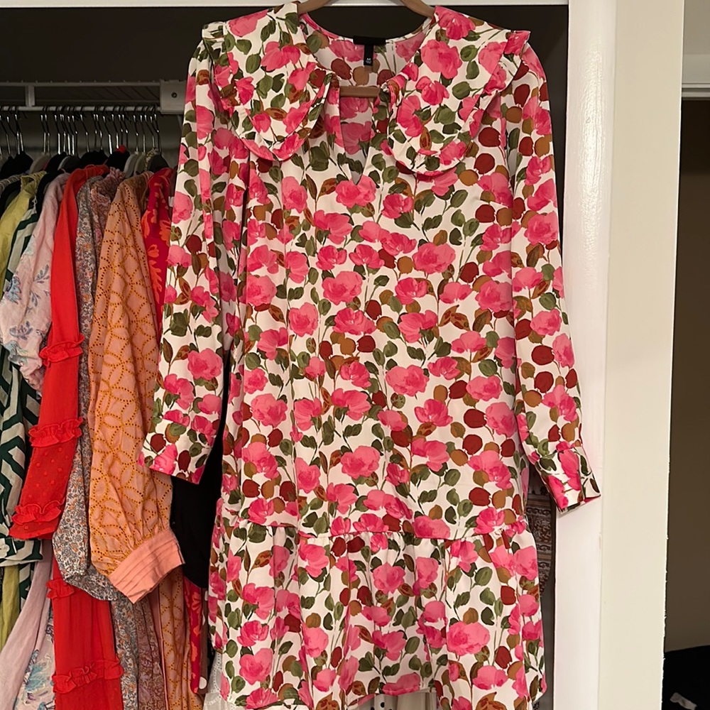 Peter Pan collar dress